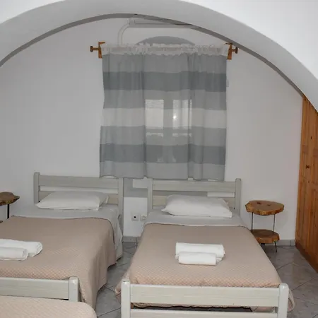 Old Mykonos Bed & Breakfast Drafaki